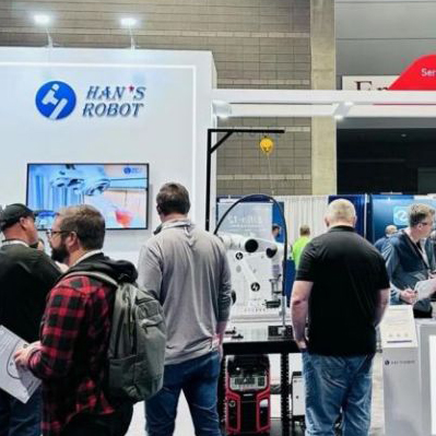 Láithriú Robots Comhoibritheacha Han ag AUTOMATE 2024 sna SA